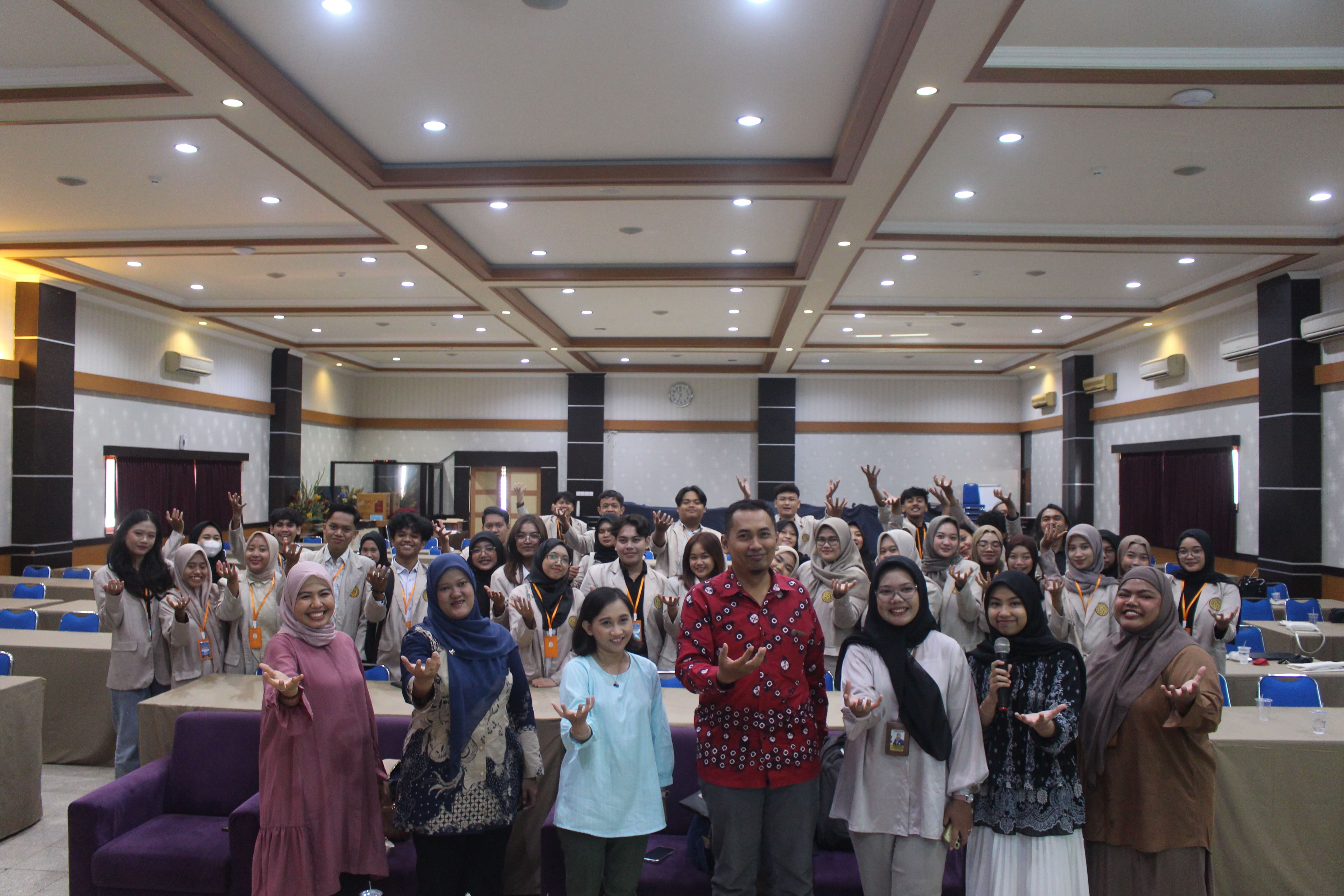 Prodi Ekonomi mengadakan kunjungan ke SDG's Center Universitas Airlangga