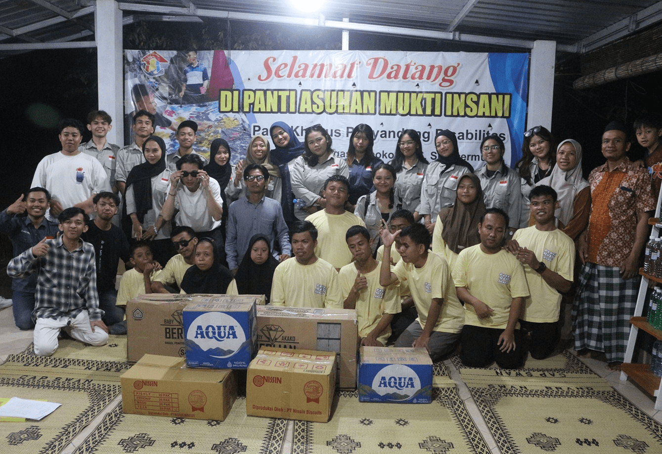 Bakti Sosial Himpunan Mahasiswa Perencanaan Wilayah dan Kota Universitas Amikom Yogyakarta Ke Panti Asuhan Mukti Insani Kabupaten Bantul