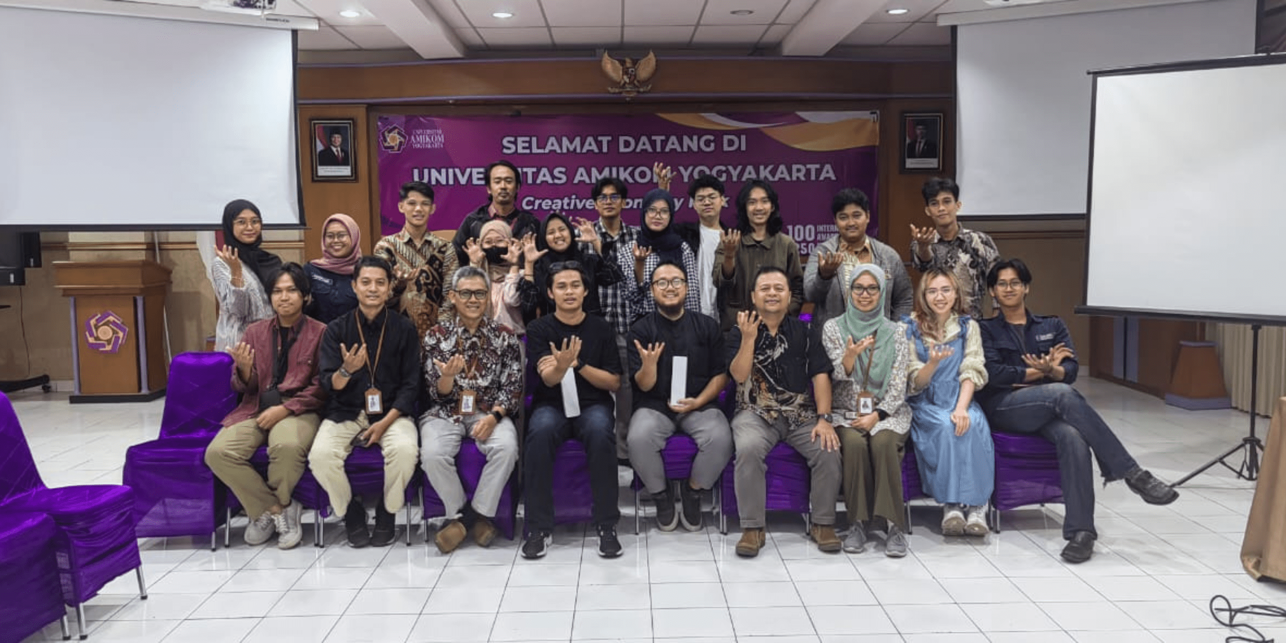 Mahasiswa Arsitektur Amikom Belajar Dari Pengalaman Para Alumni Dalam Hadapi Tantangan Dunia Kerja